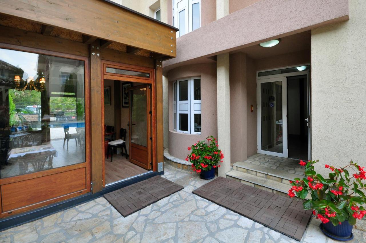 Sunny Hill Apartments & Aqua Park Vrnjačka Banja Exteriér fotografie