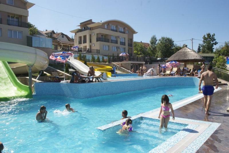 Sunny Hill Apartments & Aqua Park Vrnjačka Banja Exteriér fotografie